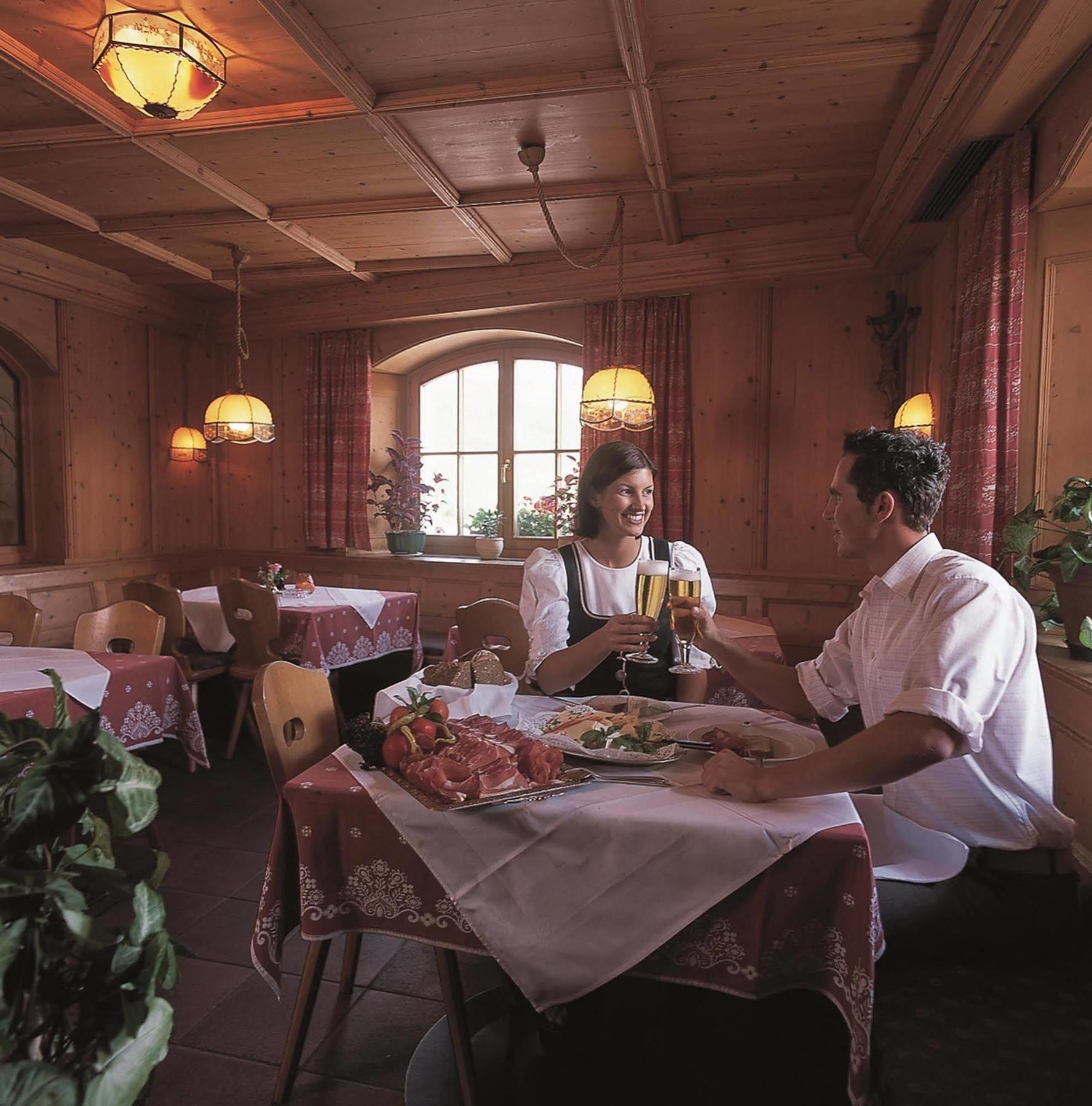 Batzenhaeusl Hotel Seefeld in Tirol Restaurant photo